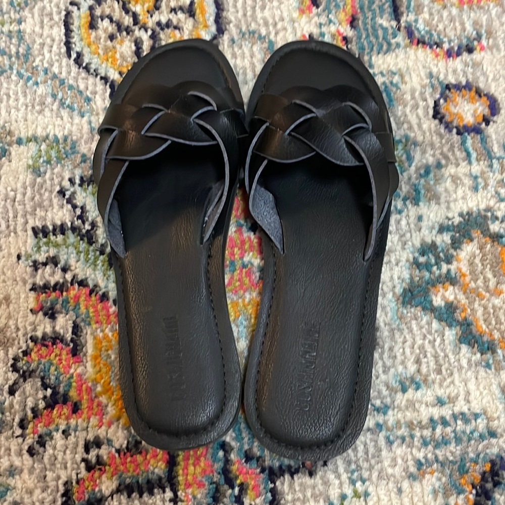 Cushionaire Sandals